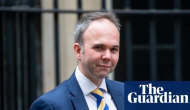 Tories deny purge as Lord Barwell hits back after losing party whip | Conservatives