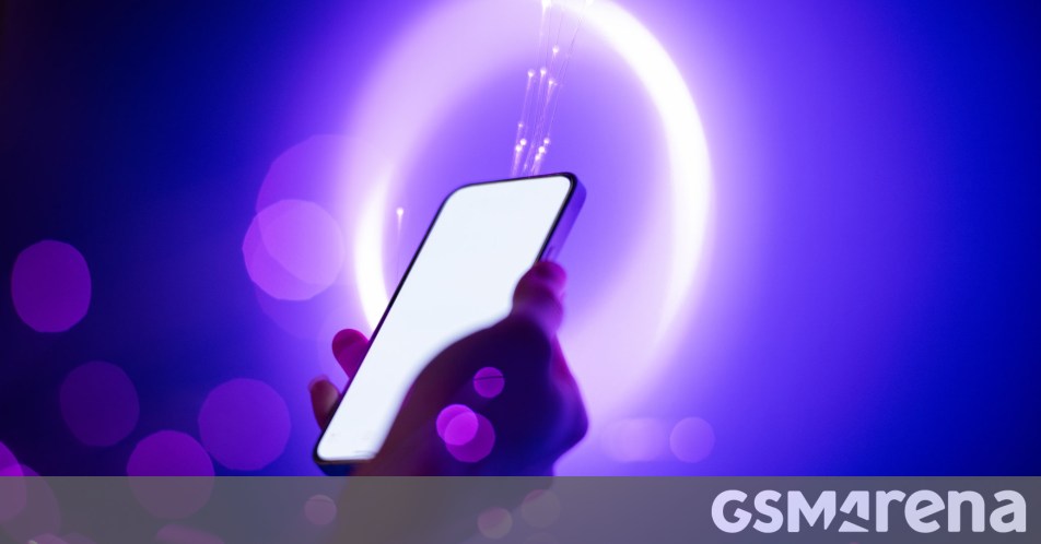 Indian smartphone market shipments fell 13% in Q2 according to Omdia