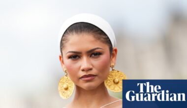 Zendaya faces backlash for wearing ancient Iranian jewellery at Odyssey event | Archaeology
