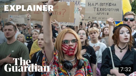 Why Ukrainians are protesting against Zelenskyy’s dismissal of defence minister – video