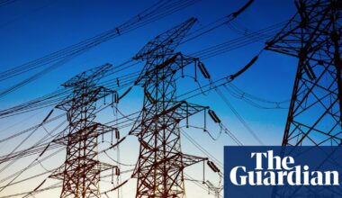 ‘Risking blackouts’? How Great Britain’s grid operator was dragged into a political row | Energy industry