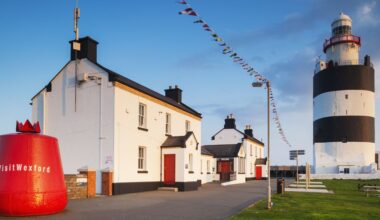 Ireland news: Family-of-four left 'traumatised' after finding landlord 'hiding behind makeshift wall' at holiday rental