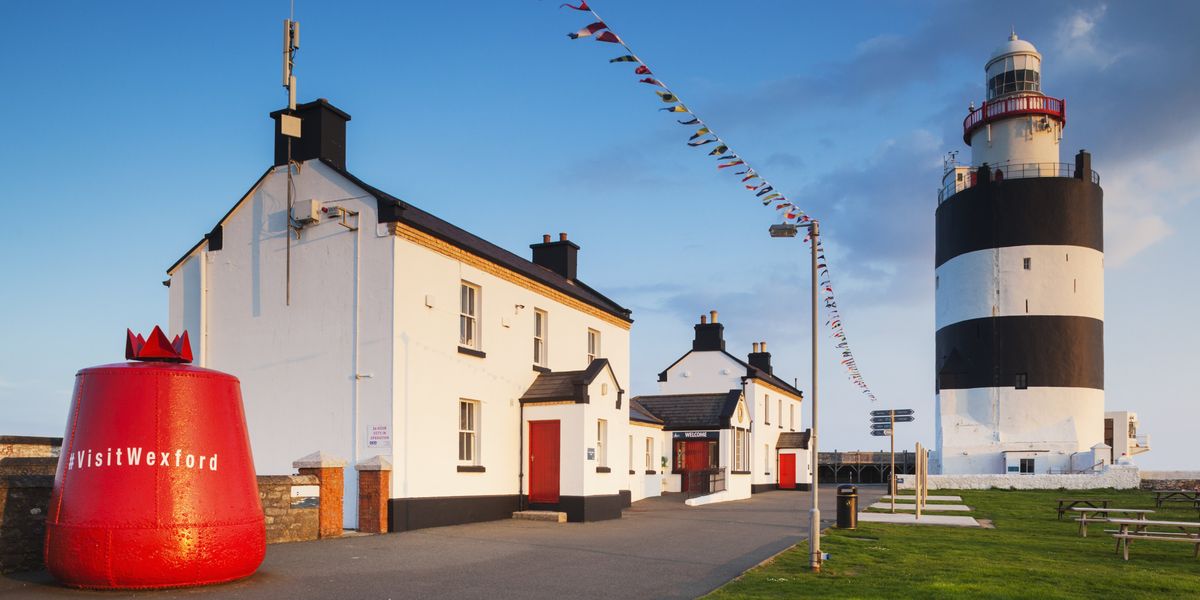 Ireland news: Family-of-four left 'traumatised' after finding landlord 'hiding behind makeshift wall' at holiday rental