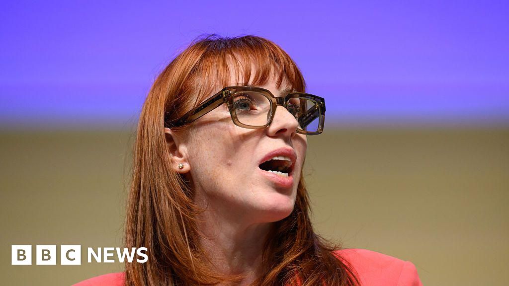 Angela Rayner rules out rent controls in England - BBC