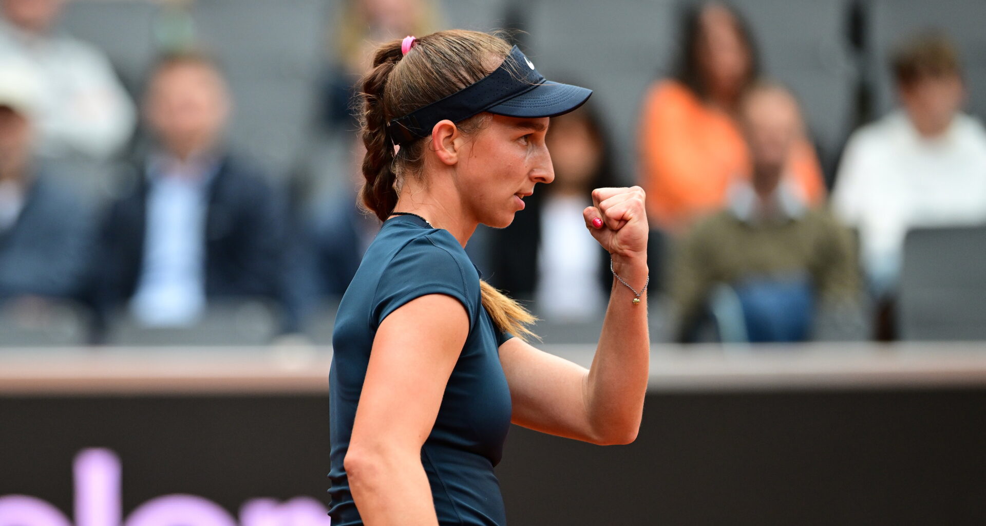 Korpatsch prevails in Hamburg three-set quarterfinal vs. Kalinina
