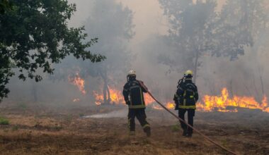 Tour de France organisers shorten final route amid France wildfire emergency