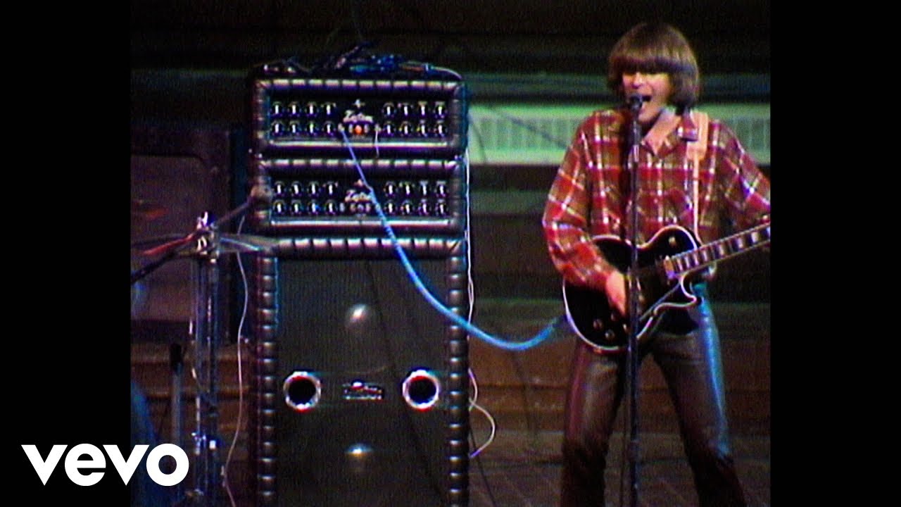 Creedence Clearwater Revival - Fortunate Son (Live At The Royal Albert Hall) - YouTube