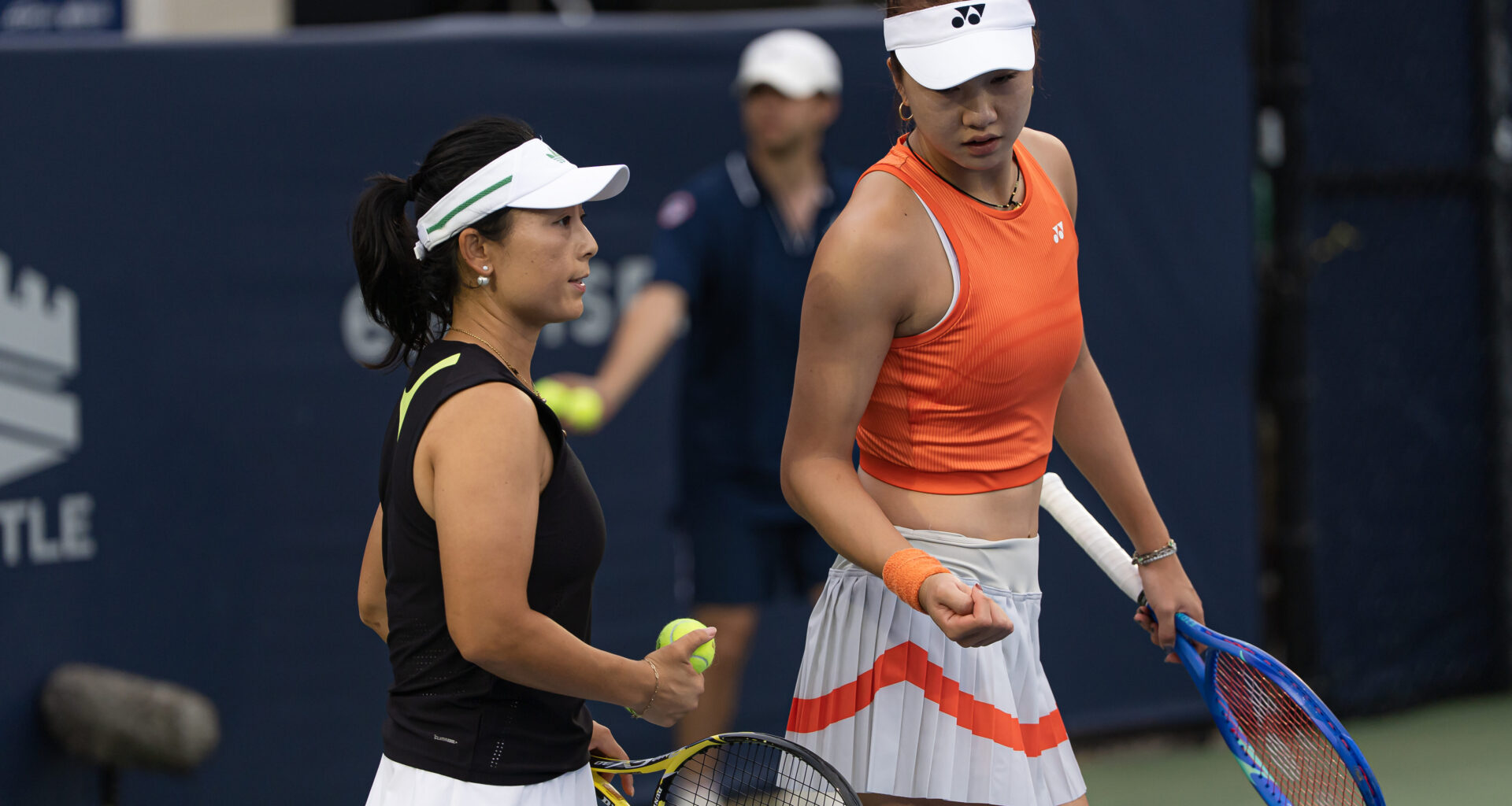 Tang and Xu knock off Venus Williams and Shnaider in DC doubles