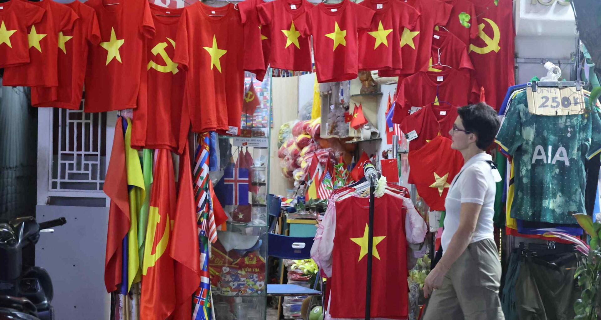 Vietnam's 10% growth drive runs into economic realities - Nikkei Asia