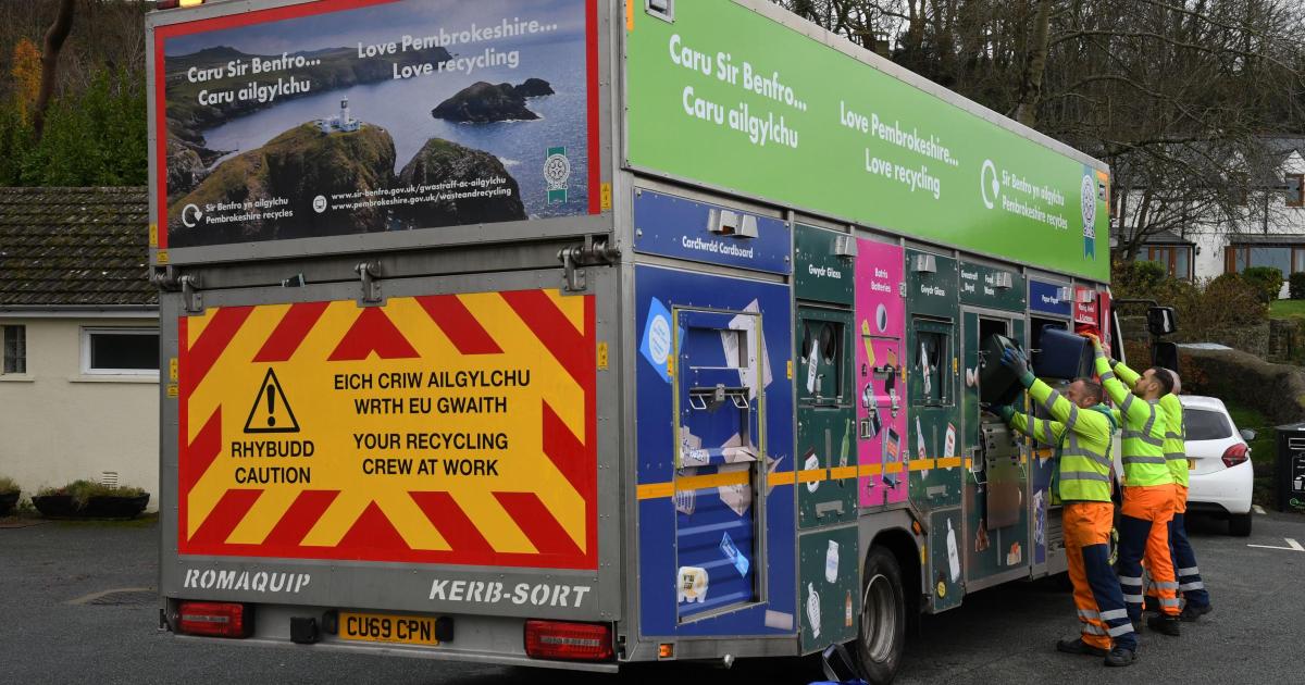 Plastics recycling scheme for Pembrokeshire residents