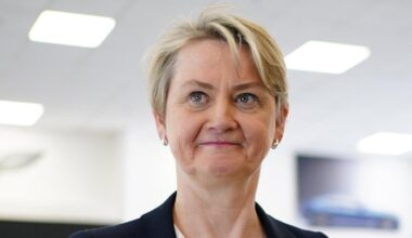 Yvette Cooper took thousands from private health-linked donors