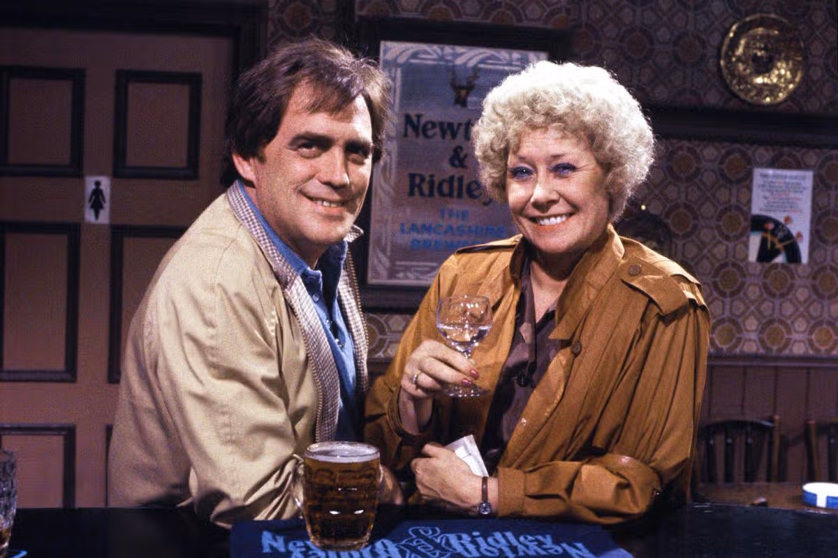 Coronation Street's Jack and Vera Duckworth in the Rovers Return
