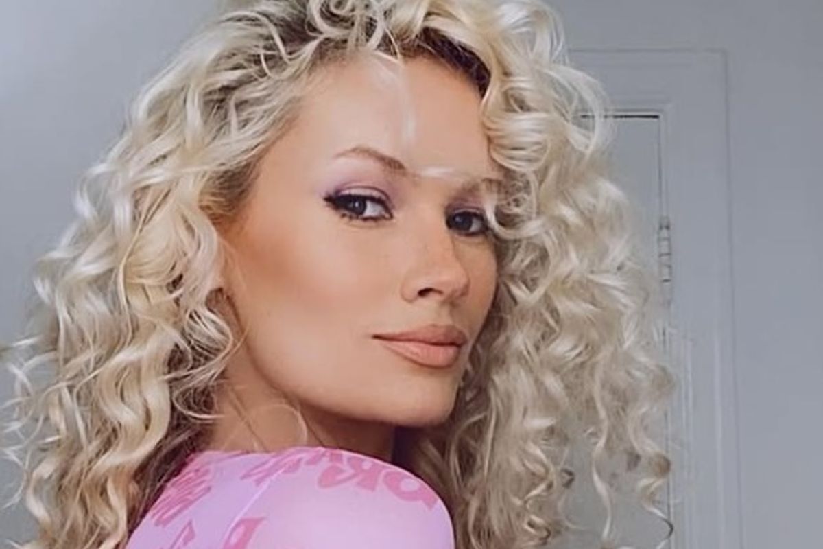 Lauren Bennett of GRL has died