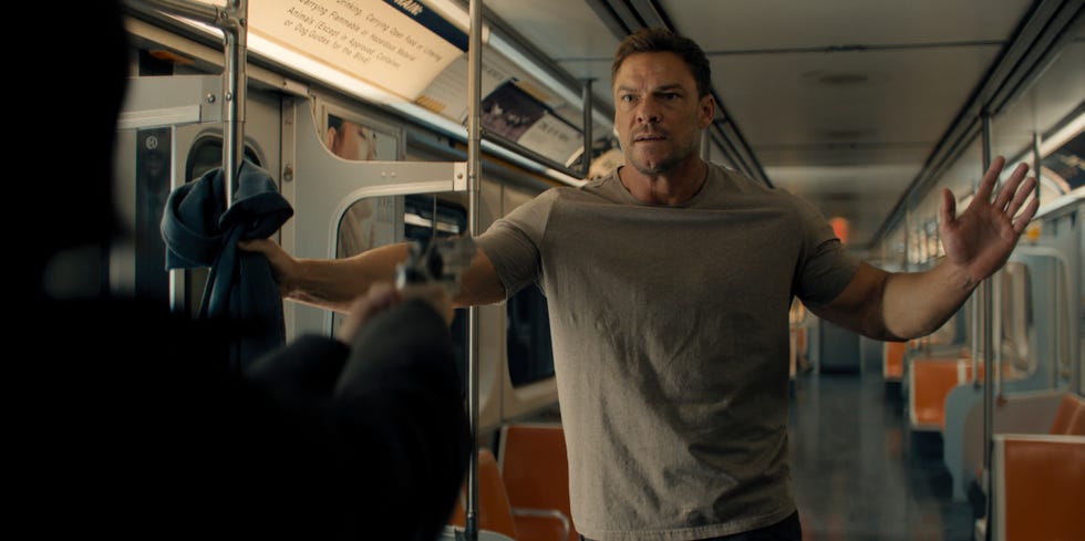 Alan Ritchson, Reacher alan ritchson, reacher
