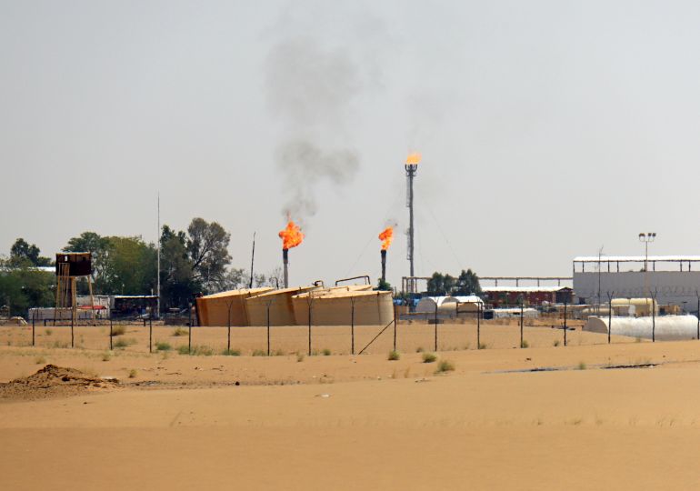 A view of the Safer oil refinery in Marib, Yemen September 30, 2020. Picture taken September 30, 2020. REUTERS/Ali Owidha