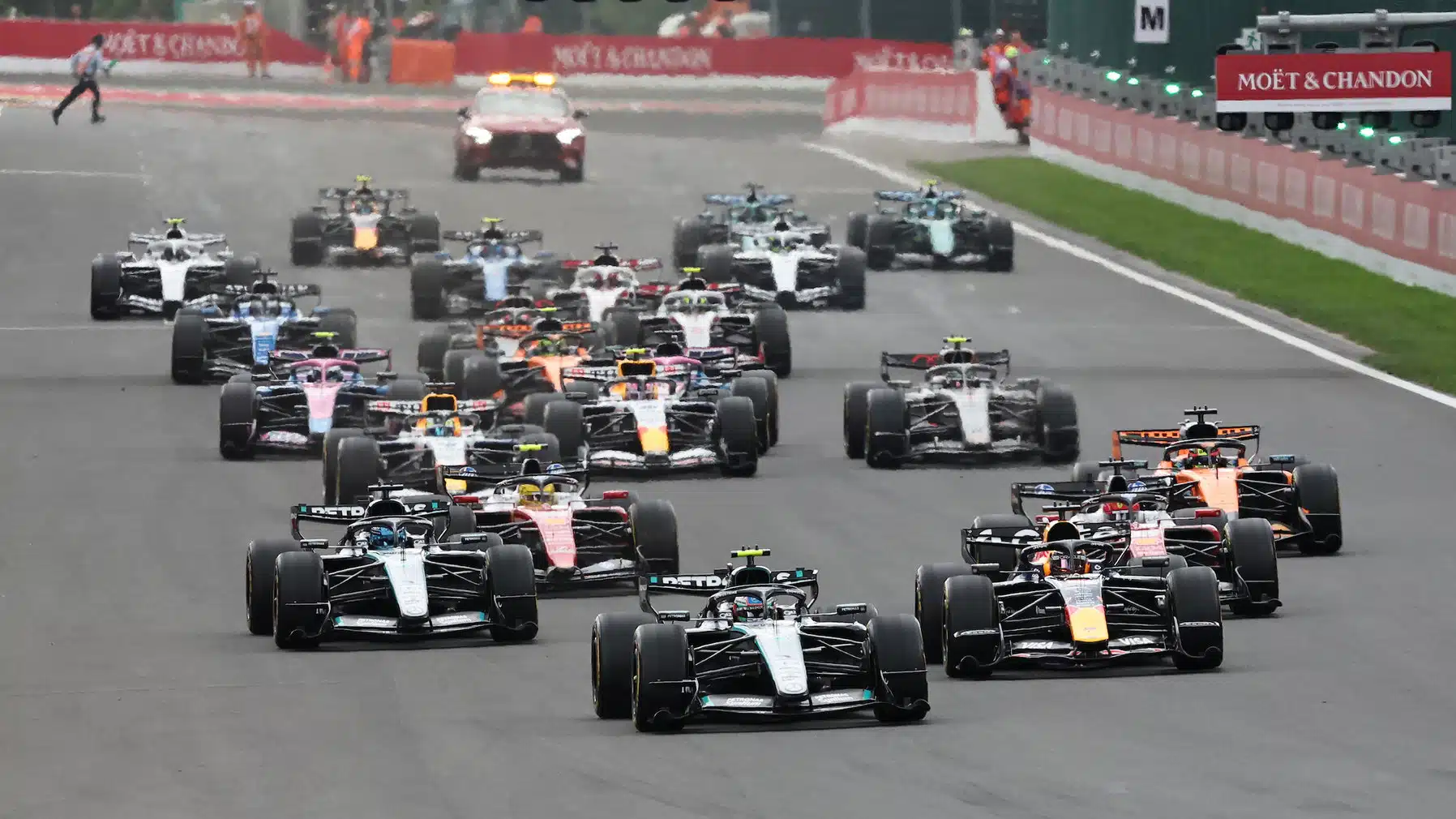 Kimi Antonelli (Mercedes) leads the field at the start of the 2026 Belgian Grand Prix in Spa-Francorchamps