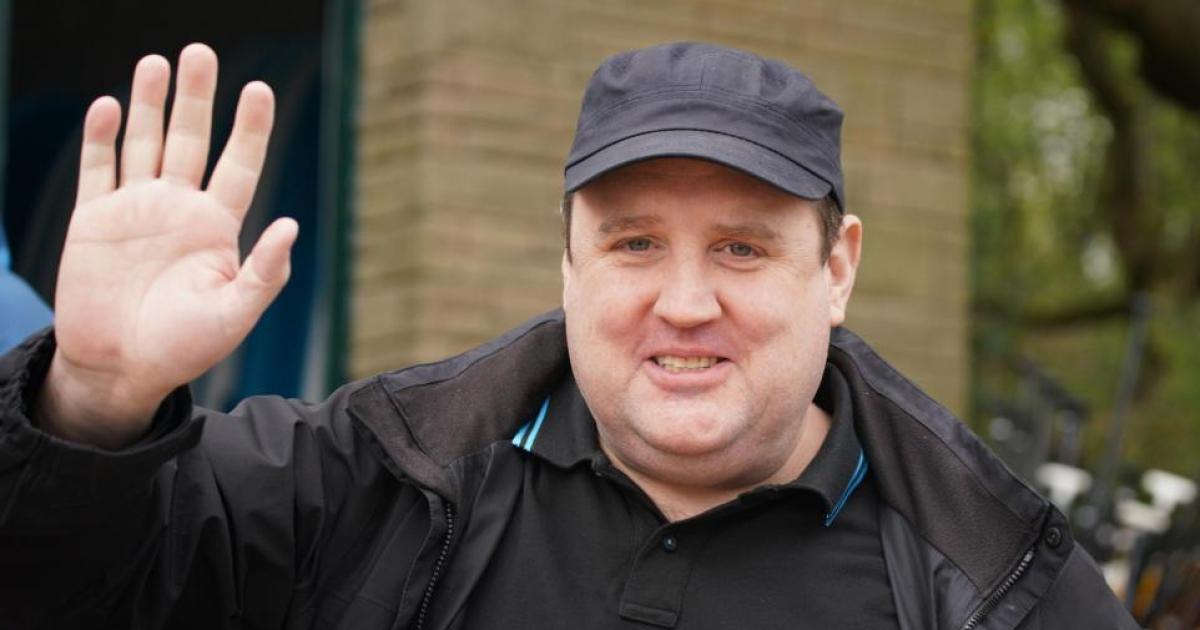 Comedy legend Peter Kay gives major life update to Sara Cox