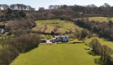 Billington 5-bed eco-home approved for farmhouse site