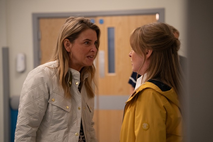 21_07_emm_charity_vanessa_01 Charity confronts Vanessa in a hospital corridor in Emmerdale