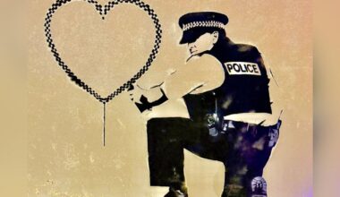 Is graffiti in Adelaide Crescent Hove a genuine Banksy?