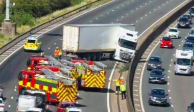 Jack-knifed lorry leads to 'severe' delays on the M5