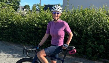 Dorset woman's gruelling 3,600-mile cycle for Macmillan