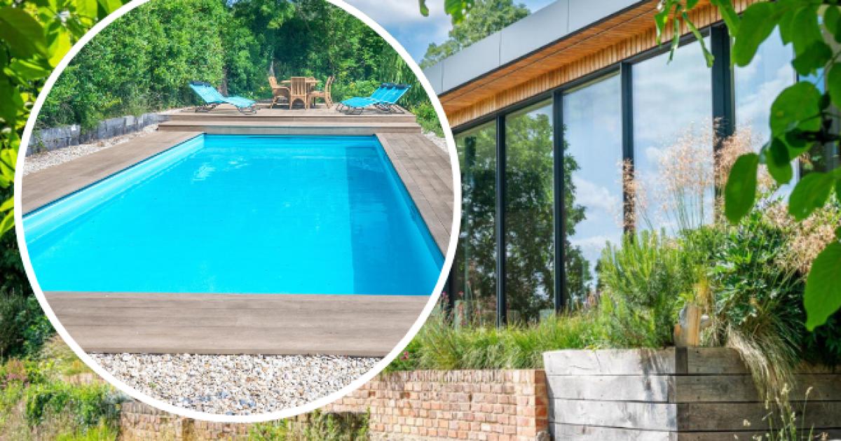 TV legend daughter's £3.95m Oxfordshire mansion unsold