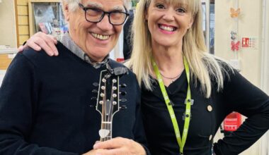 70s rock legend who played with Rod Stewart supports charity shop