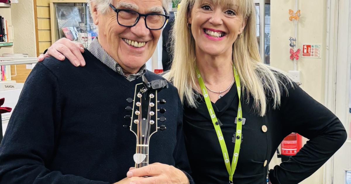70s rock legend who played with Rod Stewart supports charity shop