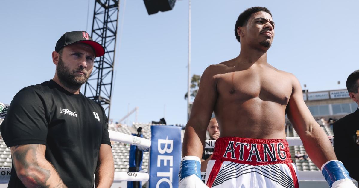 York boxer Leo Atang beats Glen Williams by second round KO