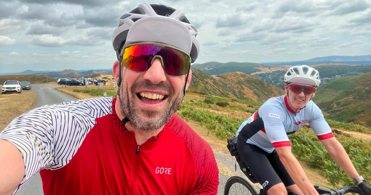 Best friends set to tackle 500-mile cycling challenge