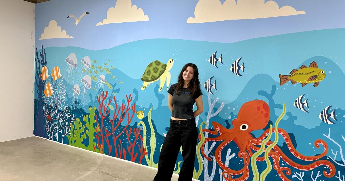 Hand-painted mural unveiled at Buttermarket in Ipswich