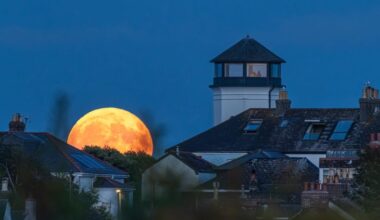 Falmouth photographer captured a perfectly timed Buck Moon