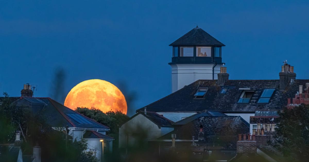 Falmouth photographer captured a perfectly timed Buck Moon