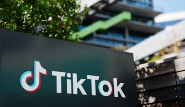 TikTok announce major redundancies amid push for AI content moderation