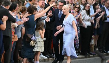 Burnham's wife makes No10 fashion statement: Marie-France van Heel wears £850 Victoria Beckham dress - London Evening Standard