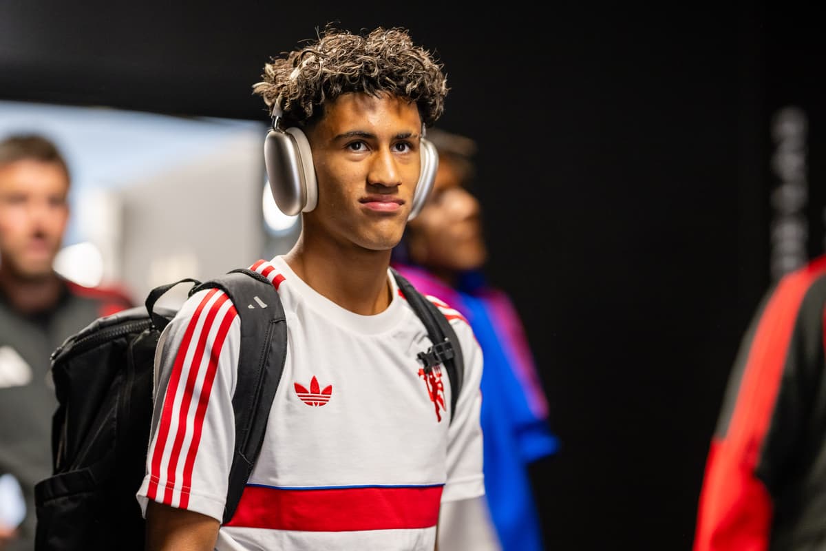 JJ Gabriel issues one-word response after Man United debut snub - London Evening Standard