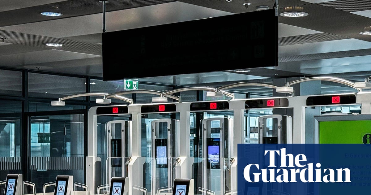 Britons to use e-gates in Switzerland as Starmer seals £5.2bn trade deal | Business