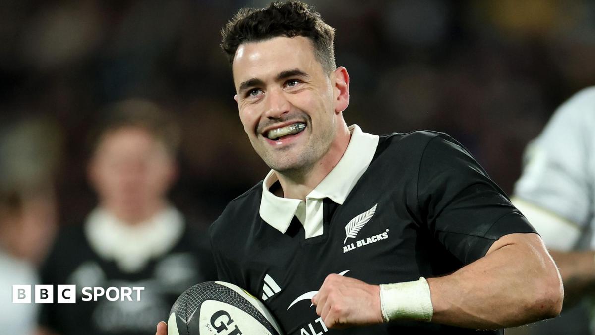 New Zealand Will Jordan in action during his side's win against Italy