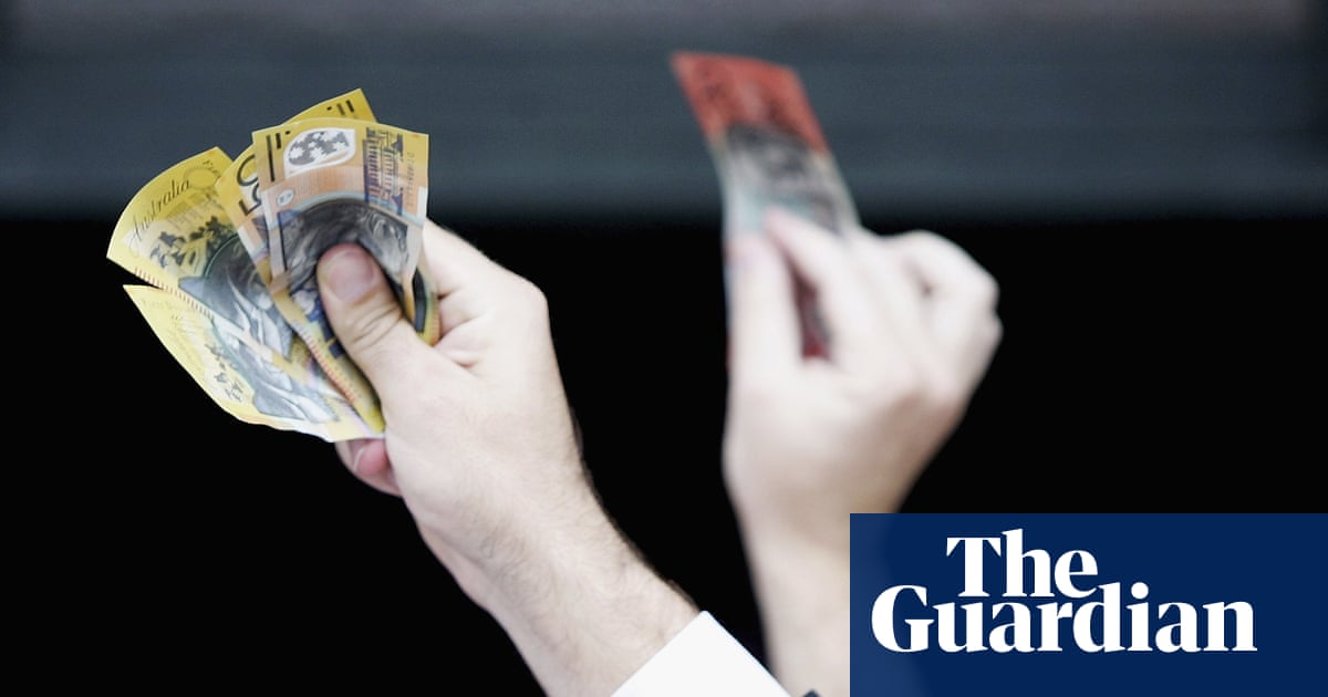 Australia’s median wealth falls almost 7% since 2020 despite the rich getting richer, report says | Inequality