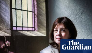 Burnham will change No 10 ‘boys club’ briefing culture, says Lucy Powell | Lucy Powell
