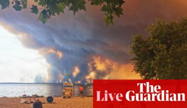 France and Spain race to control wildfires as suburbs of Bordeaux begin evacuation – live | Wildfires