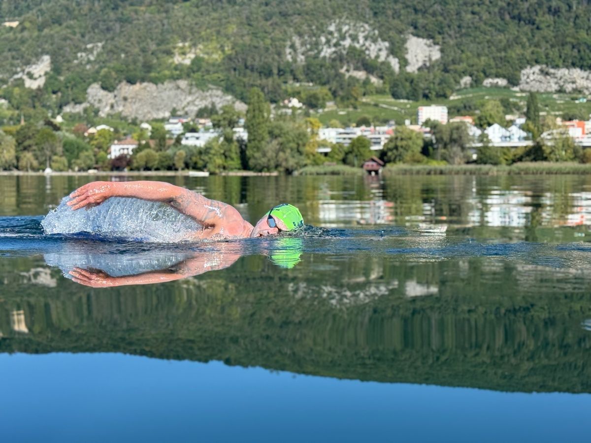 Neil swims lake Neuchatal with ease