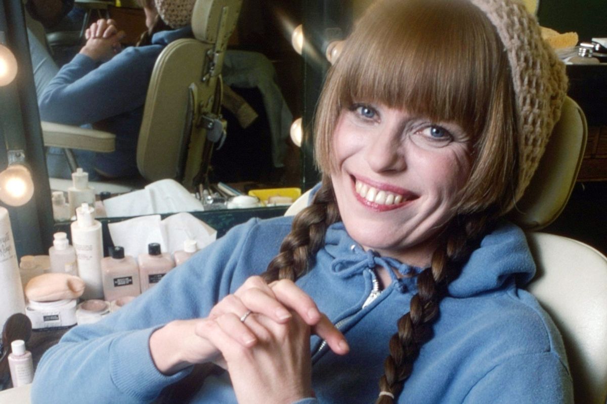 Louise Lasser, 