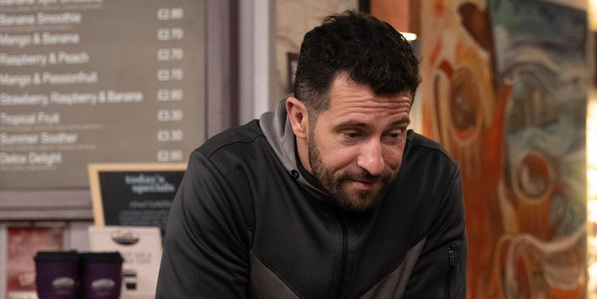 Emmerdale spoiler: Mack abandons Ross after his fall