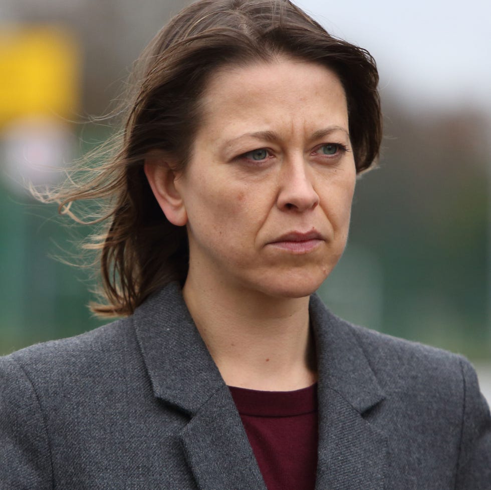prisoner's wives series 2 episode 1picture shows: nicola walker dci jo fontaine prisoner's wives series 2 episode 1picture shows: nicola walker dci jo fontaine