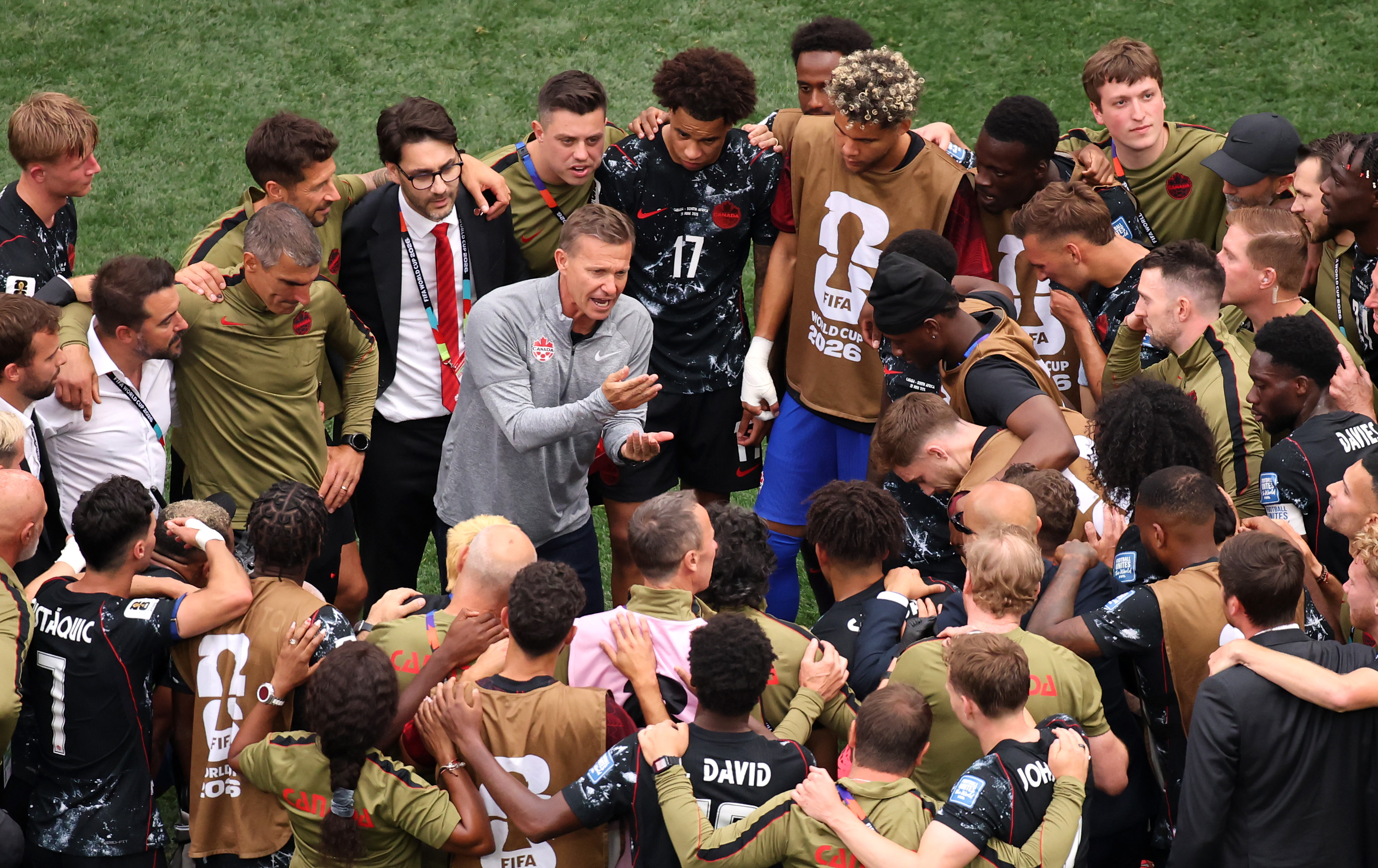 INGLEWOOD, CALIFORNIA - JUNE 28: Jesse Marsch, Head Coach of Canada, speaks with his players in a huddle after the team&amp;apos;s victory and their side&amp;apos;s progression to the Round of 16 after the FIFA World Cup 2026 Round Of 32 match between South Africa and Canada at Los Angeles Stadium on June 28, 2026 in Inglewood, California. (Photo by Alex Grimm/Getty Images)