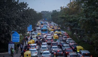 India plans rules to boost car fuel economy to curb oil imports