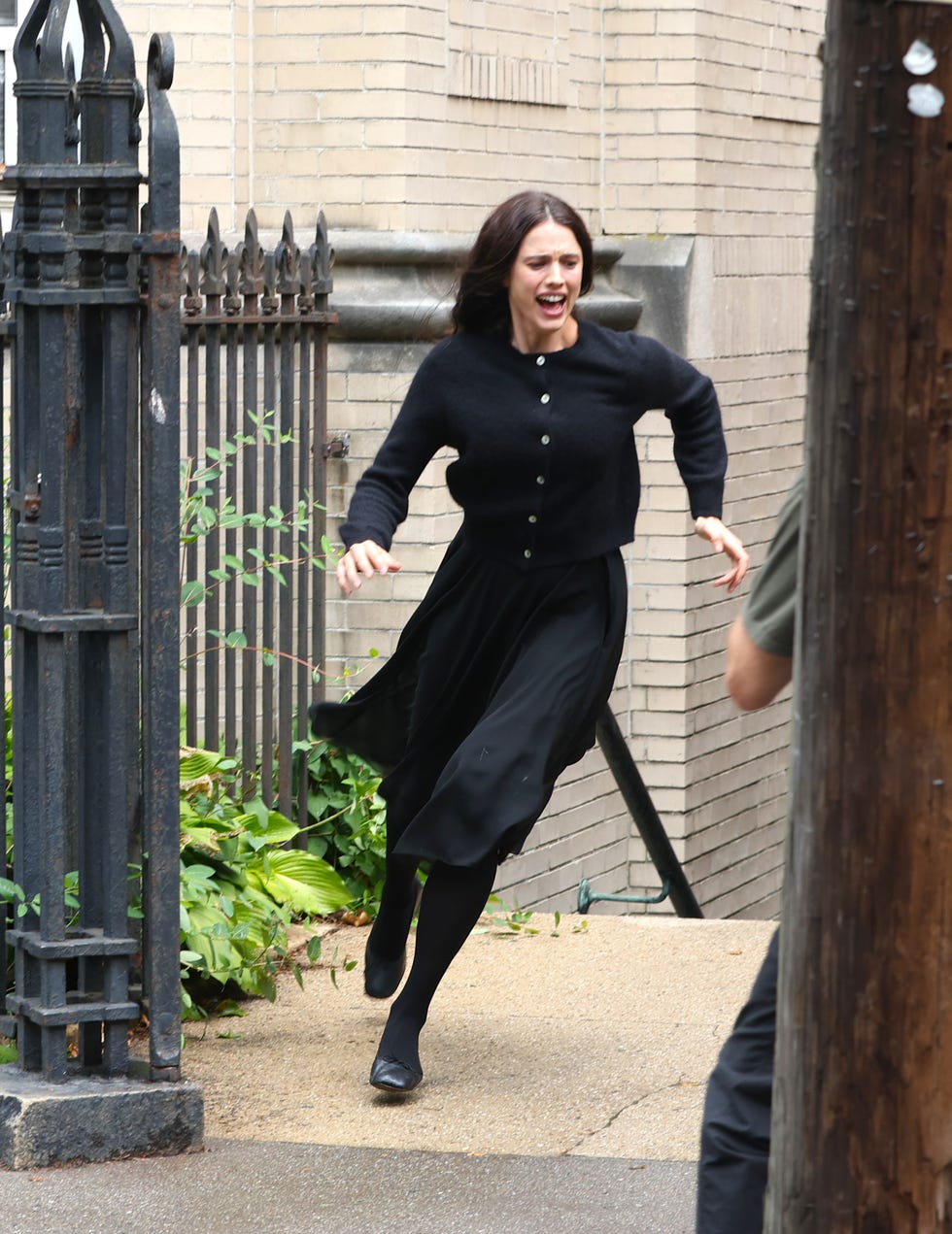 Margaret Qualley filming Possession margaret qualley filming possession