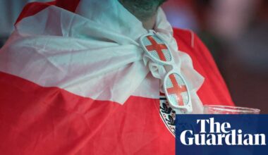 Keir Starmer to allow pubs to stay open until 5am for England v Mexico match | Pubs